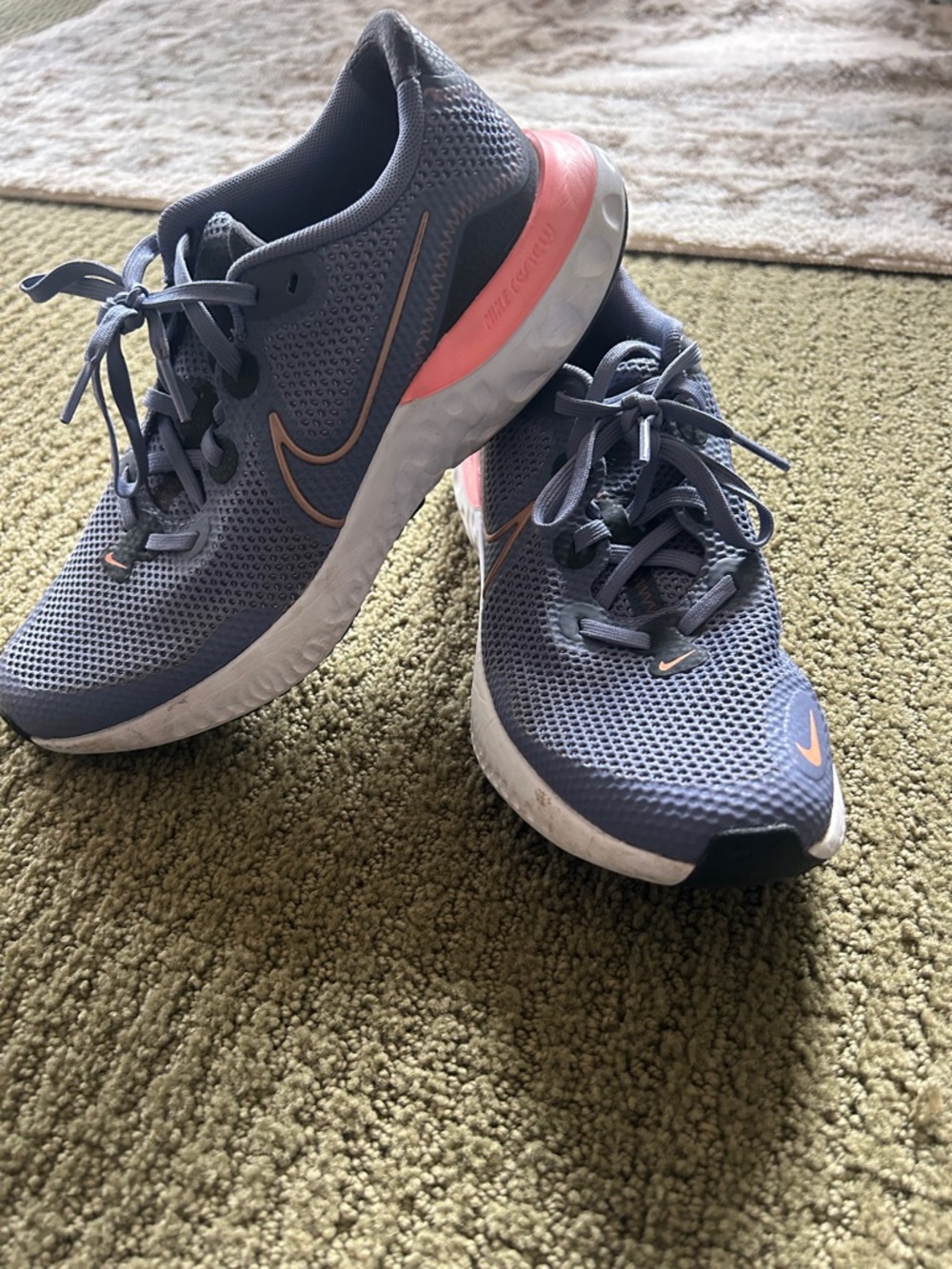 Nike Women’s Blue-Gray Running Shoes with Pink Accent